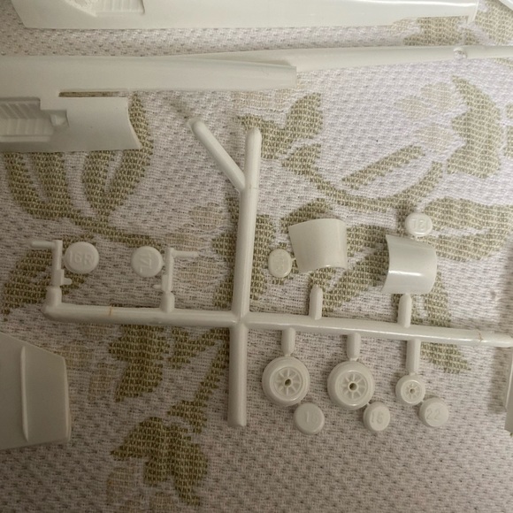 DOUGLAS X-3 STILETTO by REVELL HISTORY MAKERS 1:65 SCALE - Picture 8 of 11